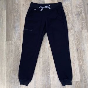 Women’s small black Figs joggers